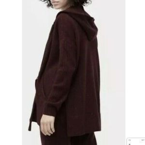 Ugg 100% Cashmere Sweater